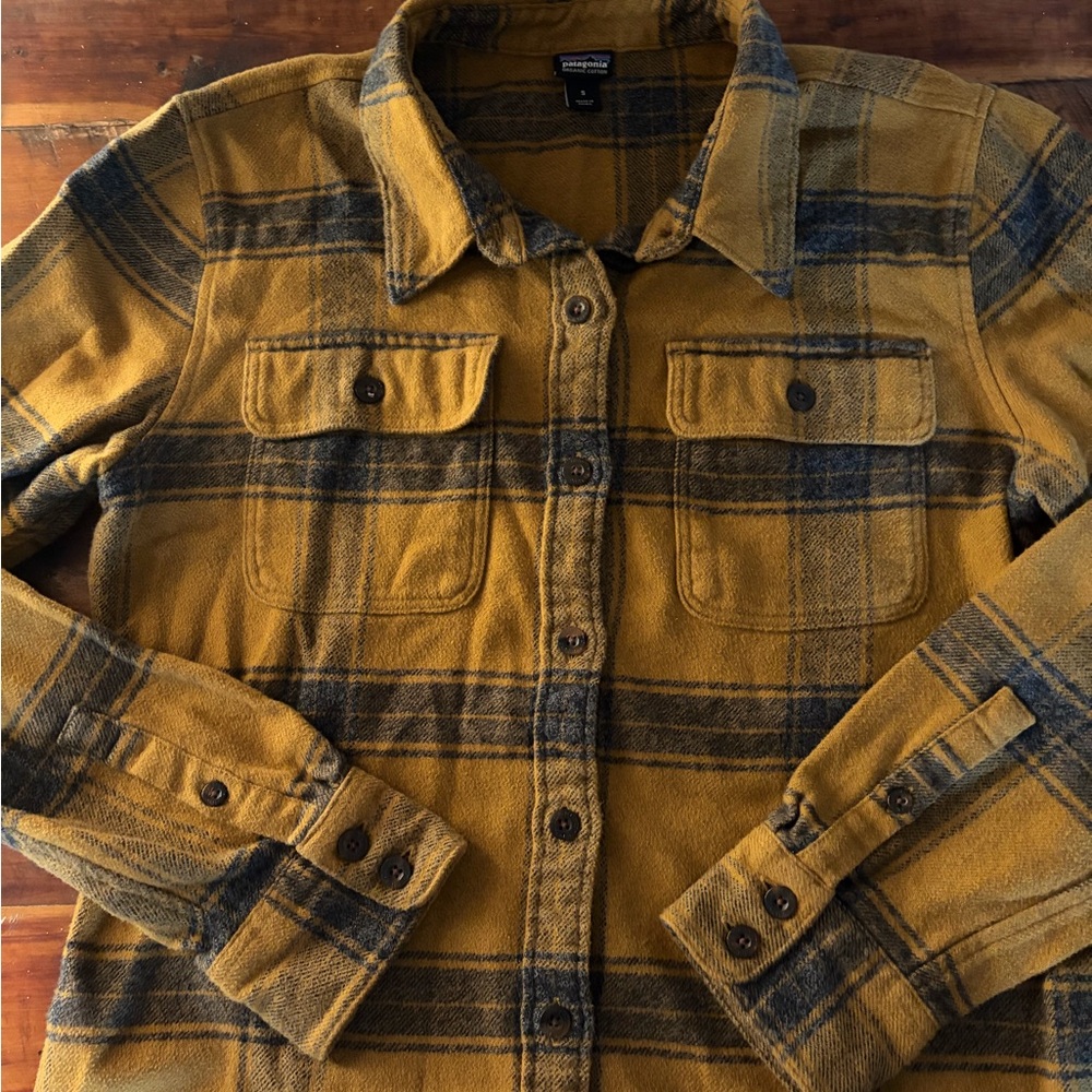 Patagonia Flannel Shirt Size Small